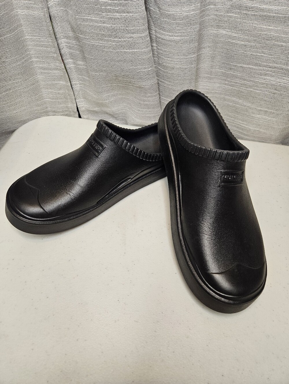 Hunter clogs black foam slip On shoes UK 5A US women Size 7 lightweight Men 6